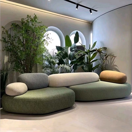 Felsenförmiges, erschwingliches, bequemes Sofa für das Wohnzimmer im Innenbereich