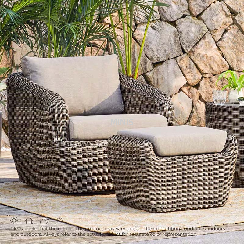 Ourdoor-Qualitätscouch für den Garten und die Terrasse, robustes Sofa aus braunem Rattan